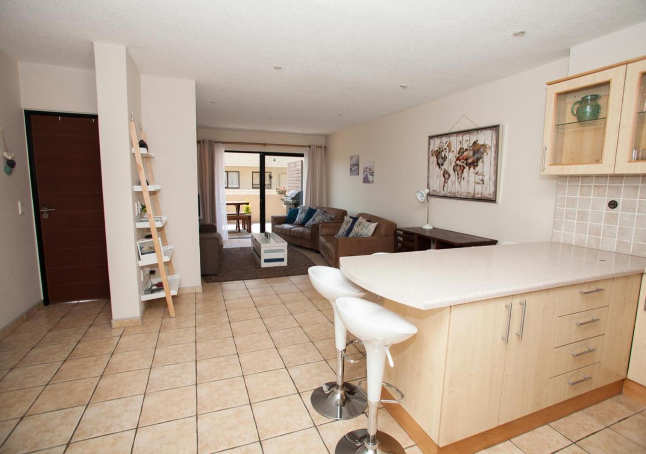 Bianka'S Self-Catering Apartment Суакопмунд Екстериор снимка